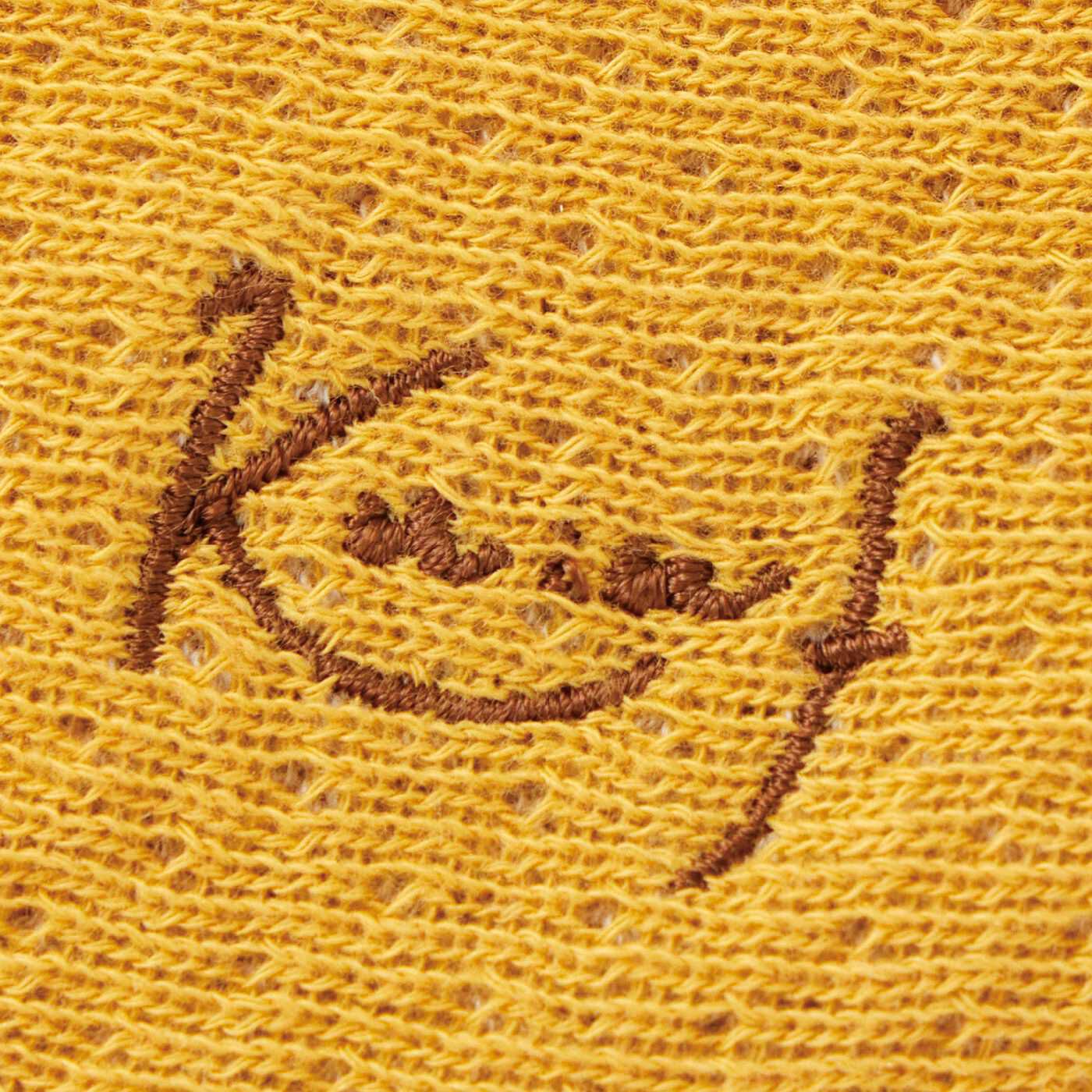 フェリシモの雑貨 Kraso|クーフゥ　内側メッシュ構造で呼吸しやすく　うるおい呼吸 コットン１００％　立体ニットカラーマスクの会|やわらかな風合いのコットン素材。