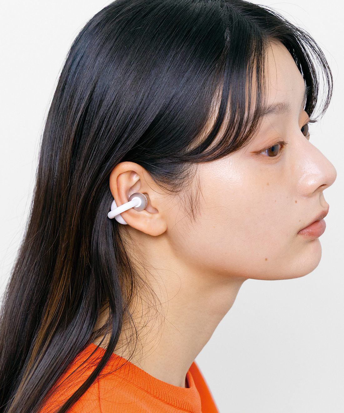 フェリシモの雑貨 Kraso|耳をふさがないのがストレスフリー イヤカフ型ワイヤレスイヤホン|【お申し込みカラー２ /ホワイト】