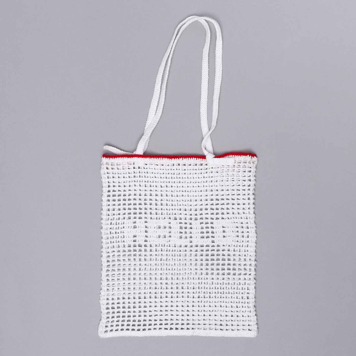 Couturier|HANDMADEが気になってきたら tekitaraとラブ＆ピースな気持ちで作った 真っ白かぎ針小物の会|hello bag（シャイでもいいよ。ハローバッグ）