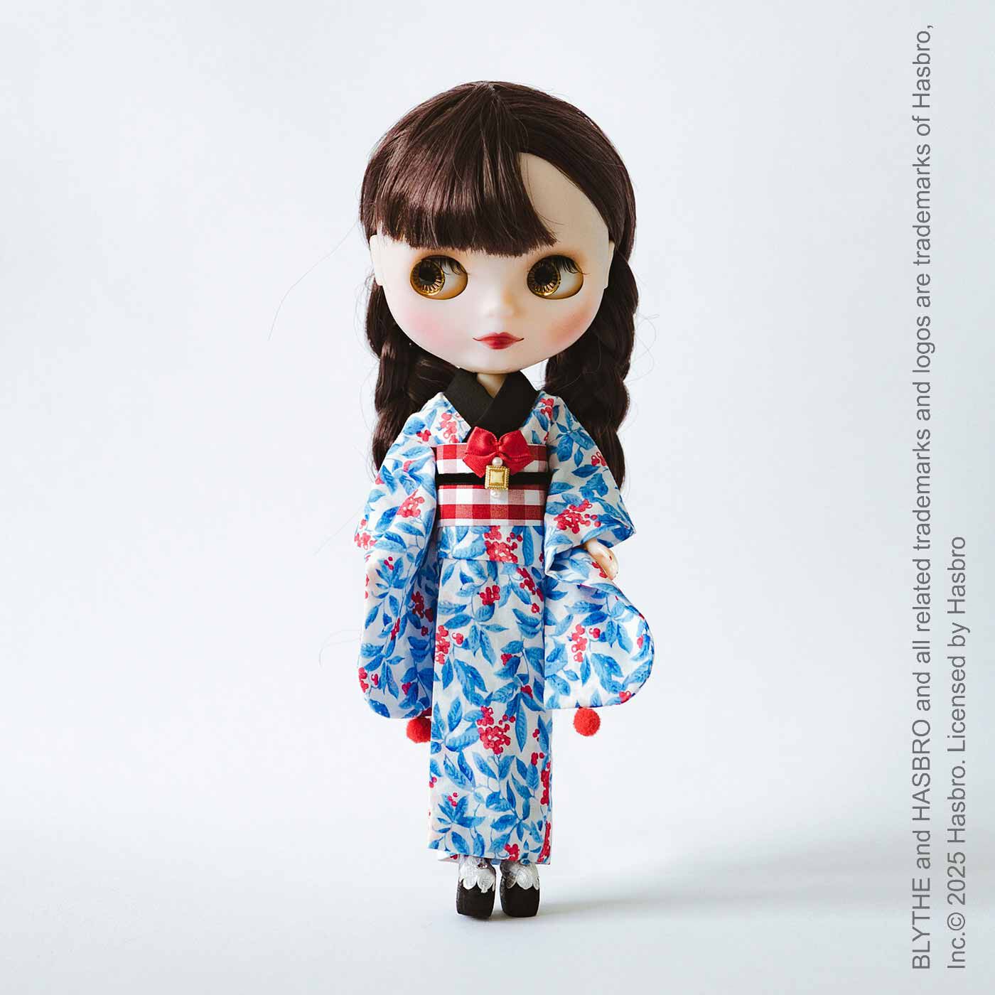 Couturier|【7月分以降よりお届け】昭和モダンなムードをまとって chimachocoさんのドール用着物とエプロンのキット|お出かけのときは、エプロンを外しても◎。