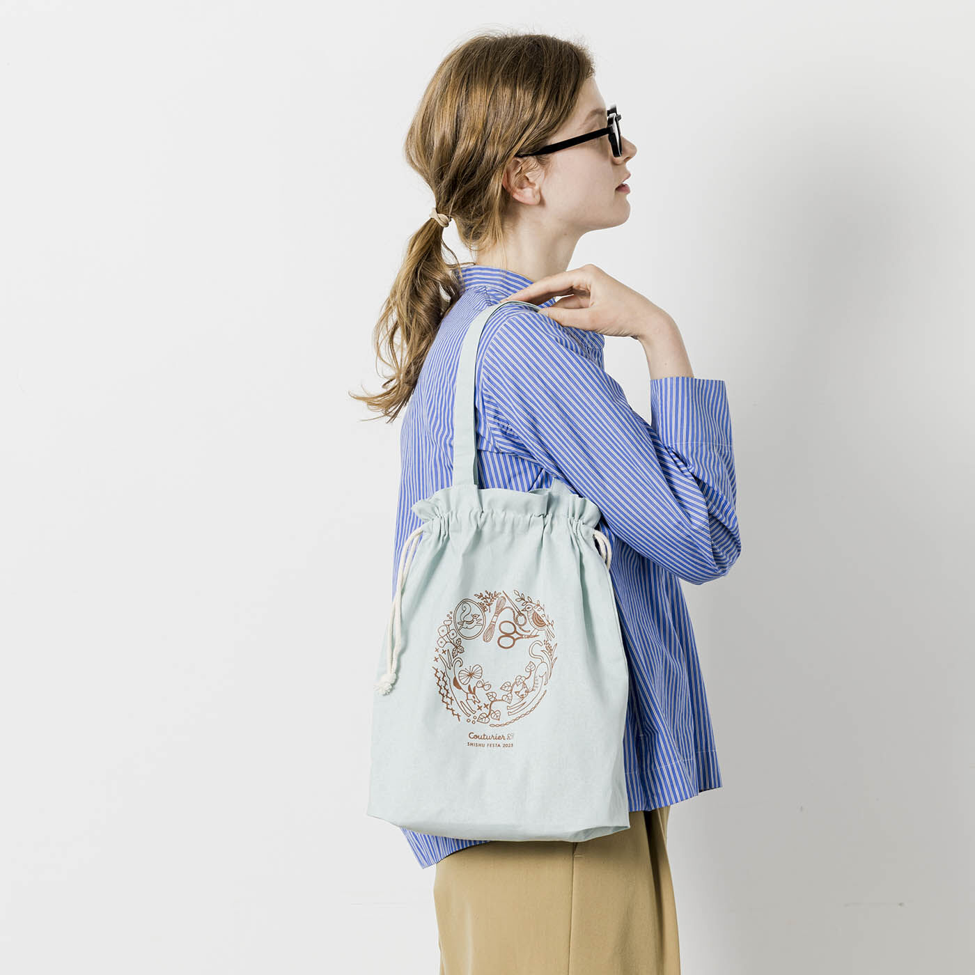 Couturier[クチュリエ]|きんちゃく型がかわいい　刺しゅうフェスタ2025　オリジナルバッグ〈ミント〉