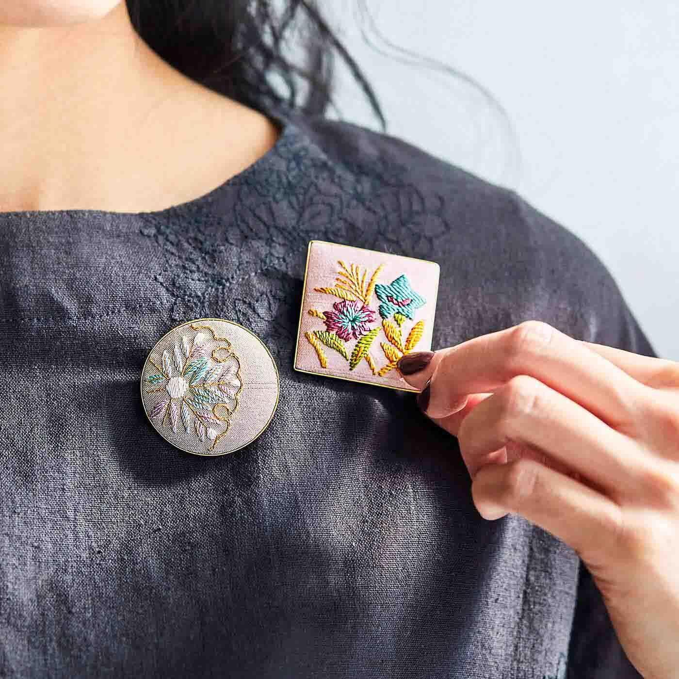 Couturier|伝統文様に魅せられて 絹糸でつやめく日本刺しゅうブローチの会