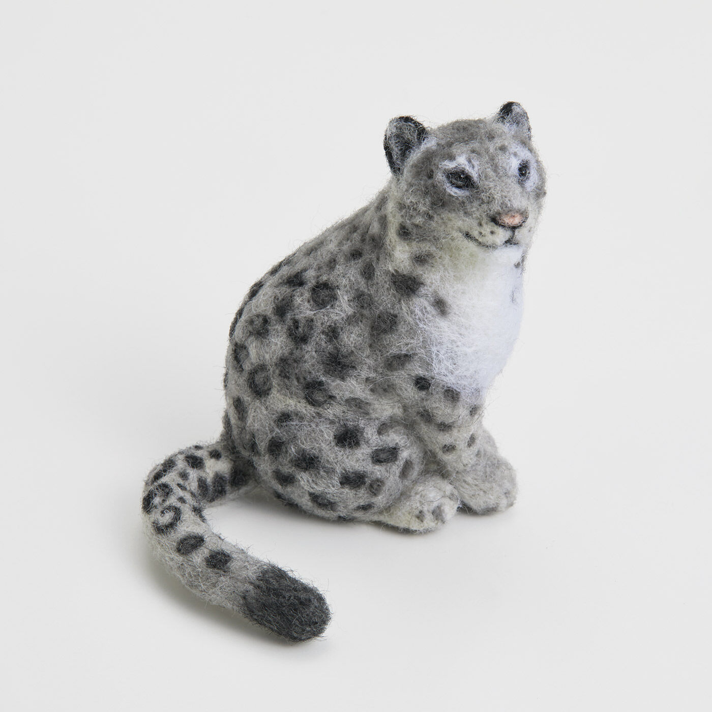 Couturier|旭山動物園・ボルネオの森応援商品　クチュリエ　息吹を感じるたたずまい　羊毛フェルトで作る動物たちの会|ユキヒョウ