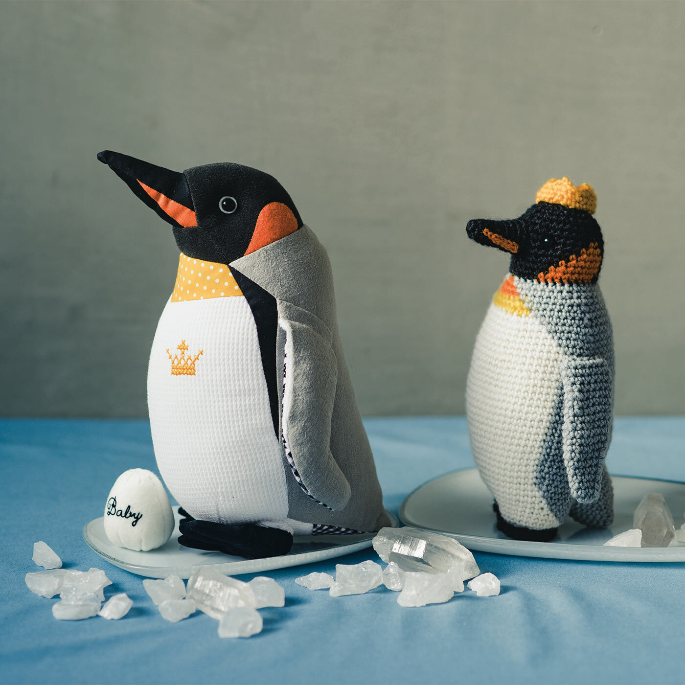 Couturier|旭山動物園・ボルネオの森応援商品　ハッピートイズプロジェクト　おさんぽ大好きキングペンギン　パッチワークぬいぐるみ