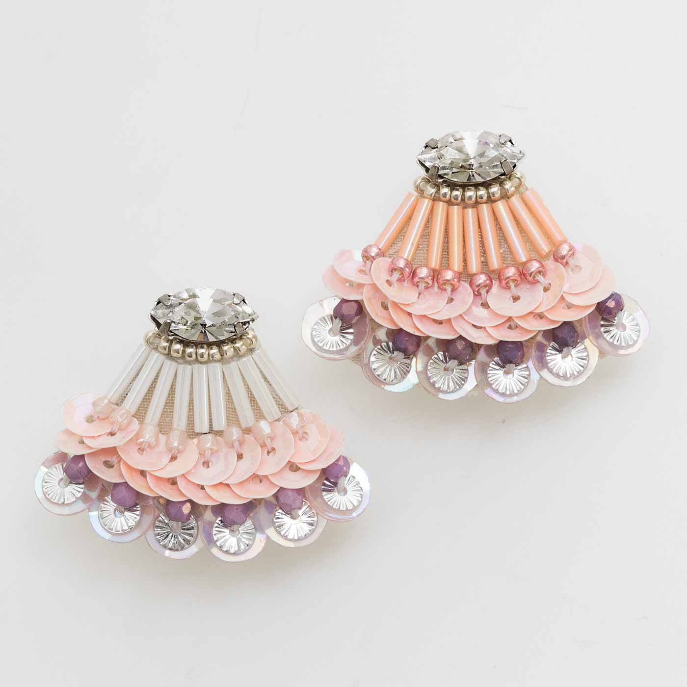 Couturier|スパンコールの華麗な彩りと輝き オートクチュールビーズ刺しゅうアクセサリーの会|UFOのように光る貝（イヤリングまたはピアス）