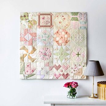 Couturier[クチュリエ] | やさしい色に包まれたお花畑のロマンティックキルト