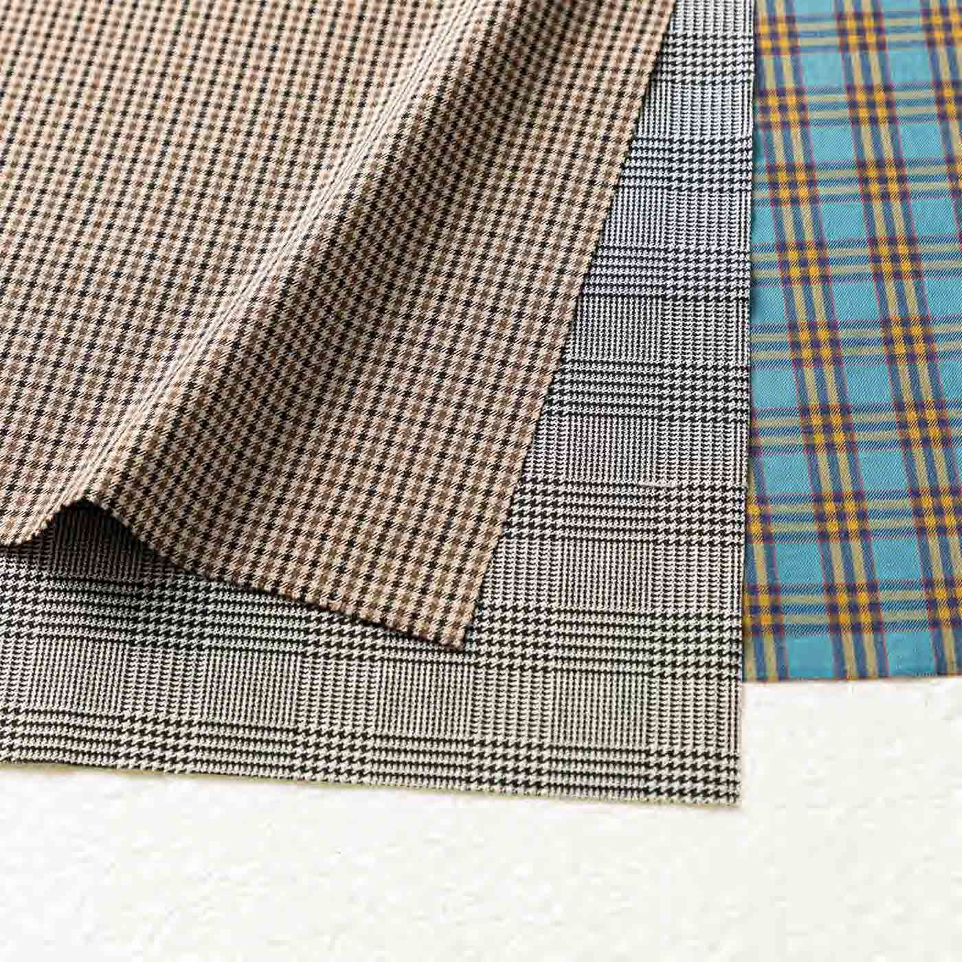 Couturier|お人形さんのためのちいさなファブリック　選りすぐりチェックのカットクロスセット|シャツやブラウス向きのさらっとした生地と、コートなどにもぴったりの秋冬用生地をセット。