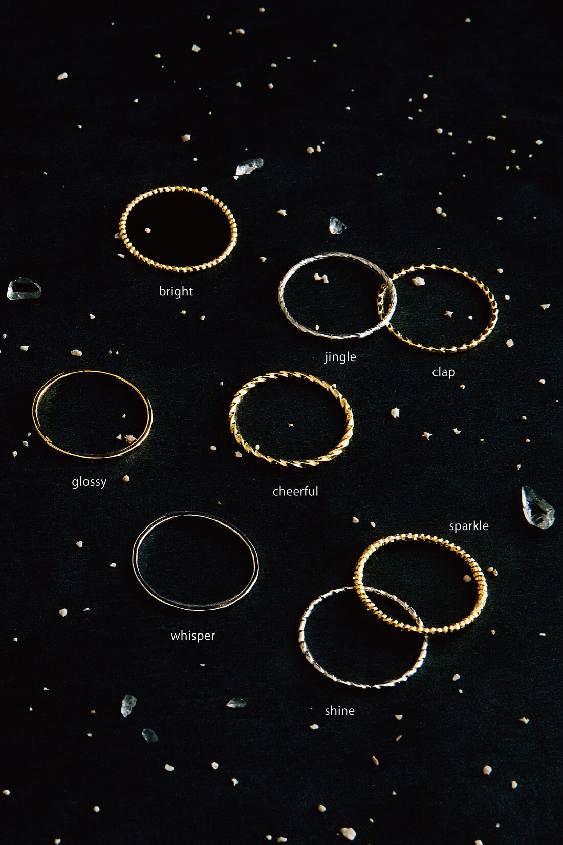 ミニツク|指先が華奢（きゃしゃ）に輝く 集めてまとう星屑リングの会