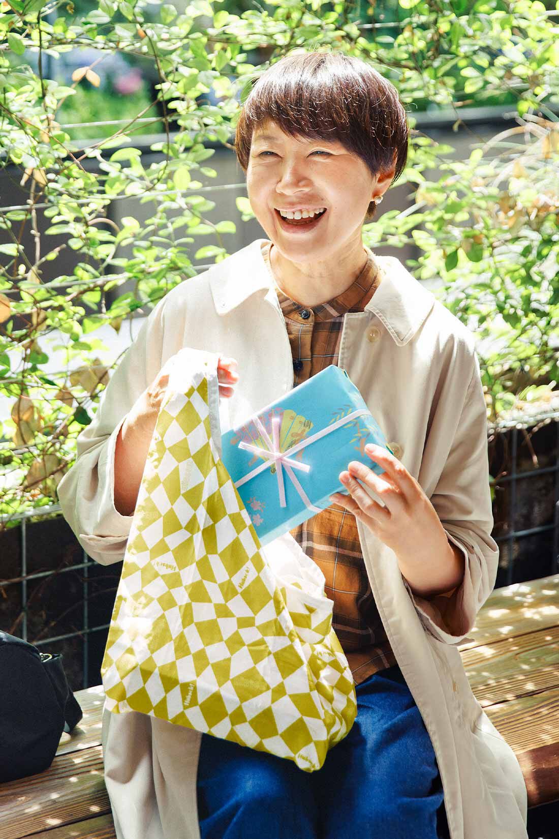 ミニツク|【12月予約】金子 敦子さんと作った 大人の本音を詰め込んだ 身軽なショルダーバッグ|まち付きバッグで、欲張ってお買い物しても安心