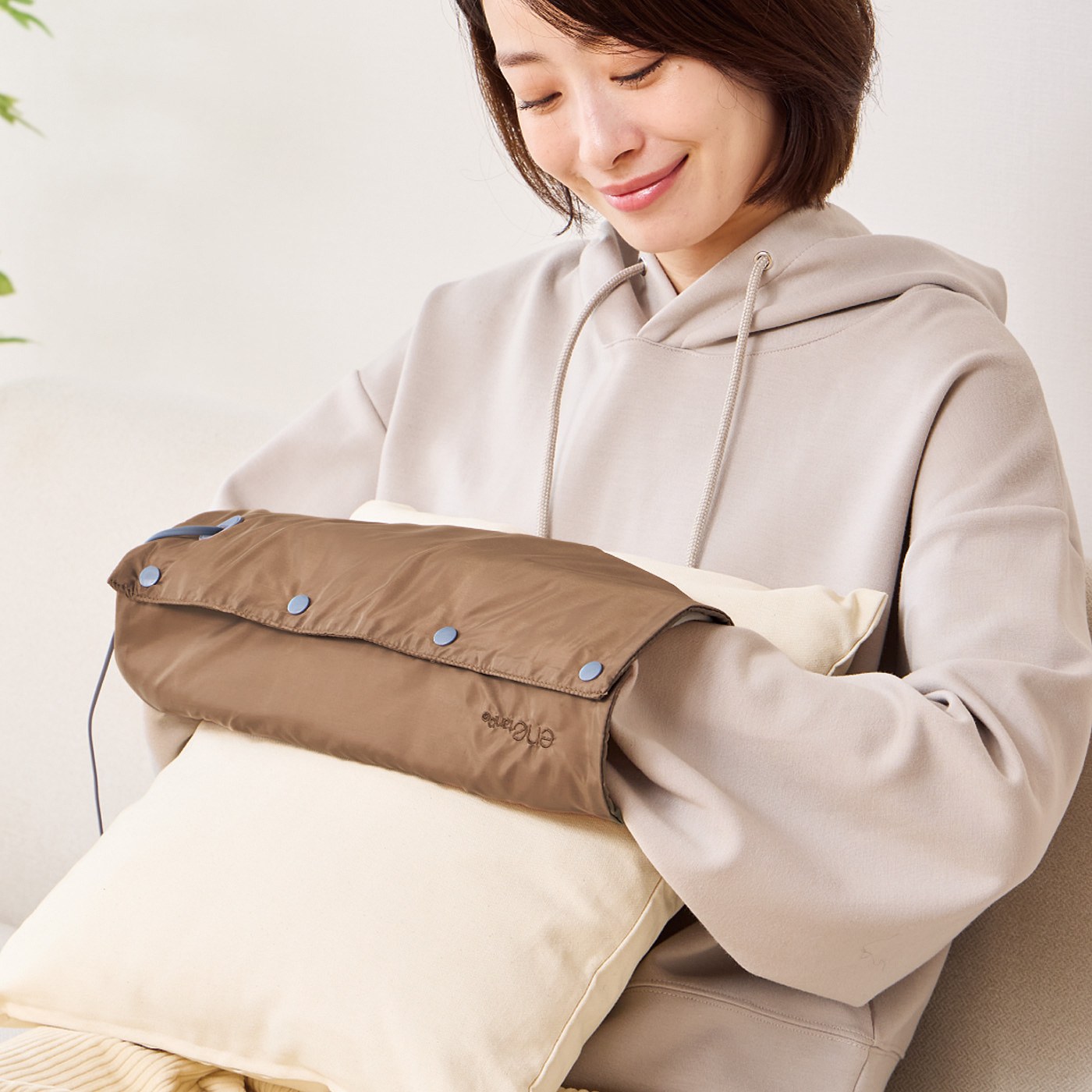 L'AMIPLUS|Ｌ＋　ＵＳＢ給電シートヒーターＢＲ