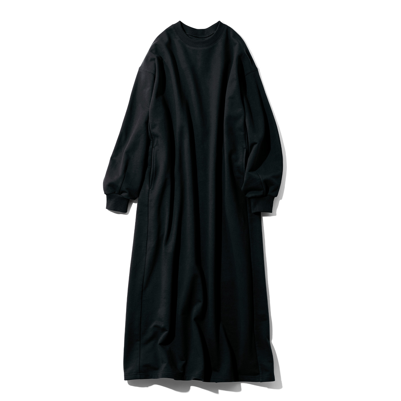 Live in  comfort|【LL～4Lの低身長/高身長さん向けサイズ】栞里ちゃんつくった着心地らくちん裏毛デザイン ワンピース〈ブラック〉