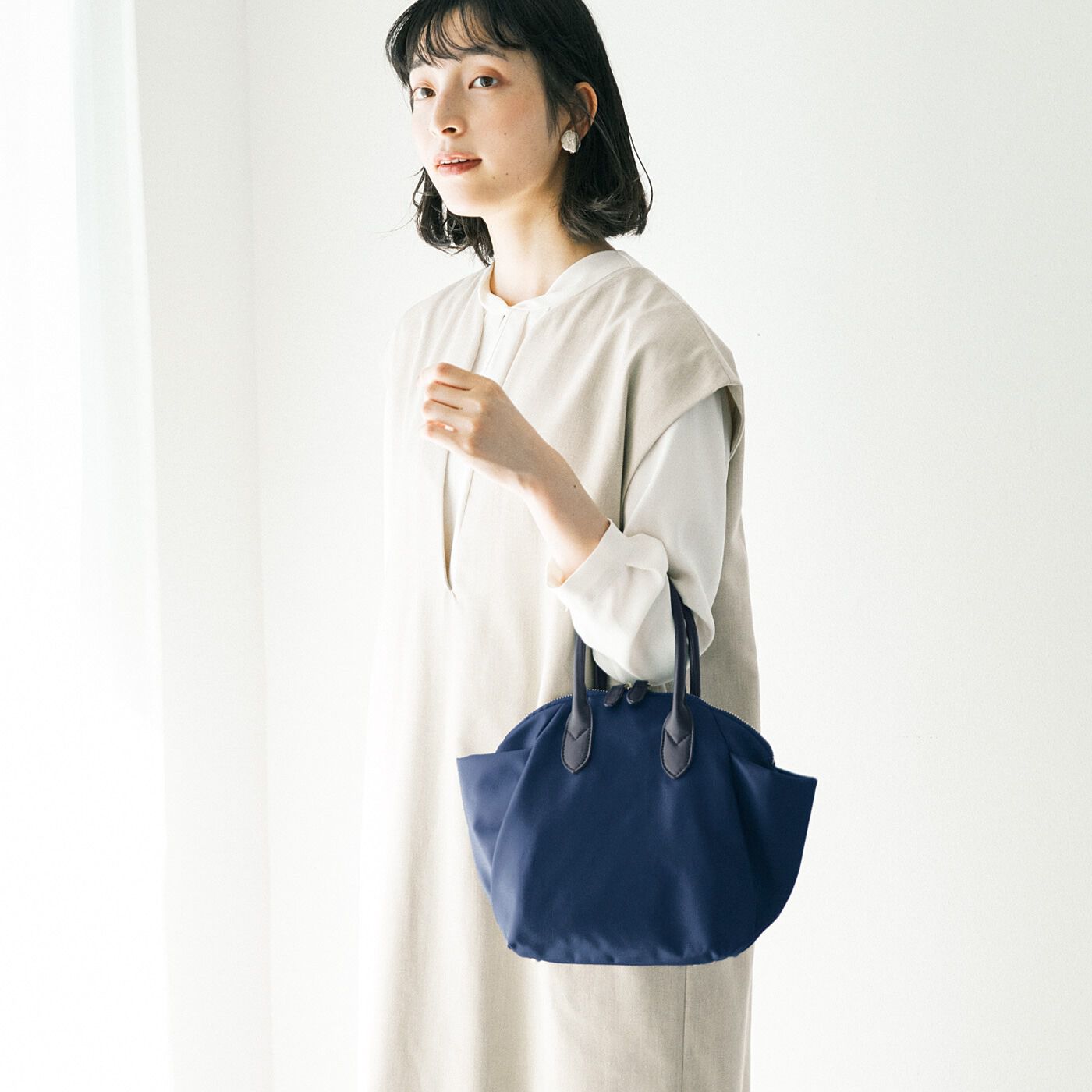 am&be 両サイドポケットで大容量 おめかしにとりあえず ショルダーにもなる2-WAYバッグの会【送料無料】