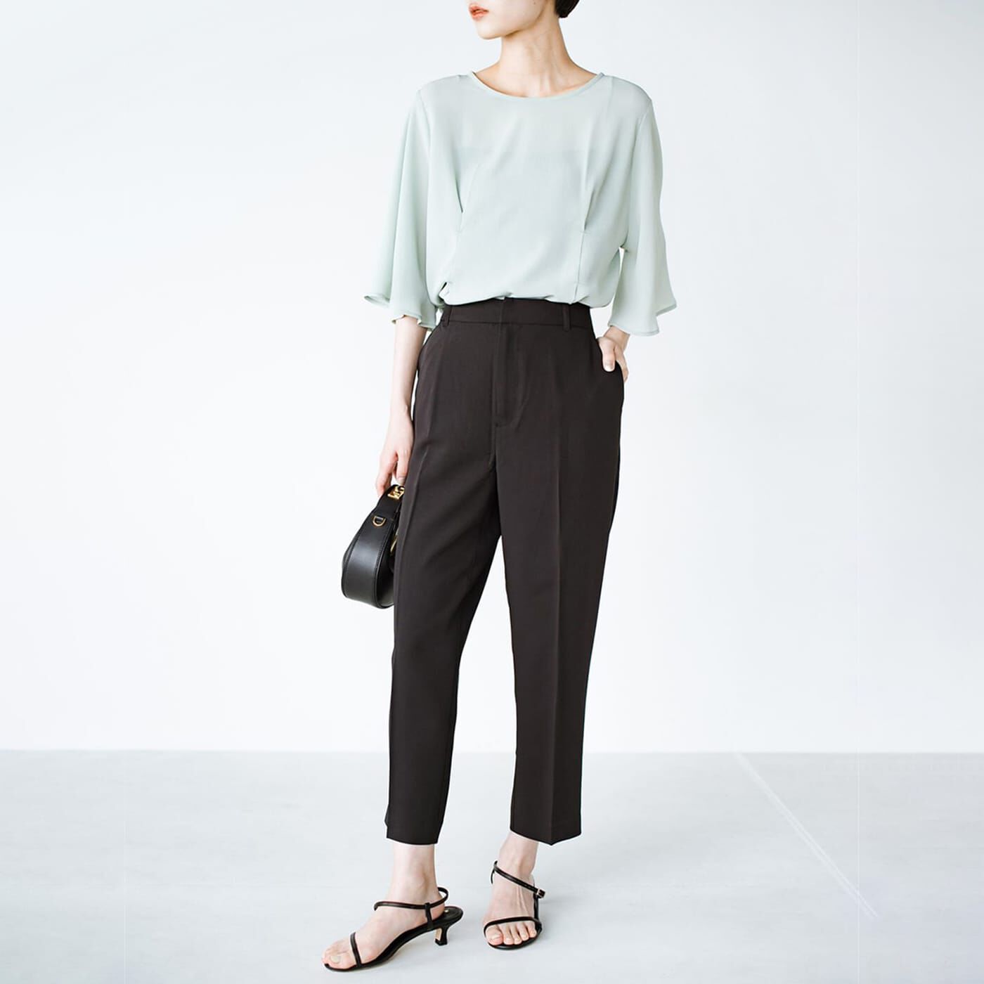 ANNA LUNA 強撚ストレッチテーパードパンツ【送料無料】