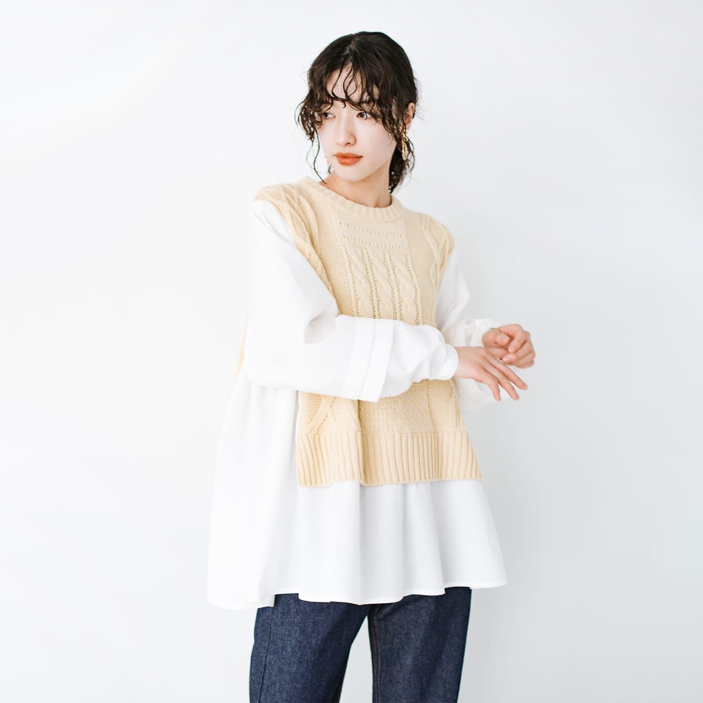 パッと着てさっと決まる、忙しい朝のためには作り置きが必要。忙しくて時間がない朝もおしゃれへのこだわりはあきらめたくない!そんなときにぴったりなのが、作り置きおかず的に役に立つドッキングトップスです。こ