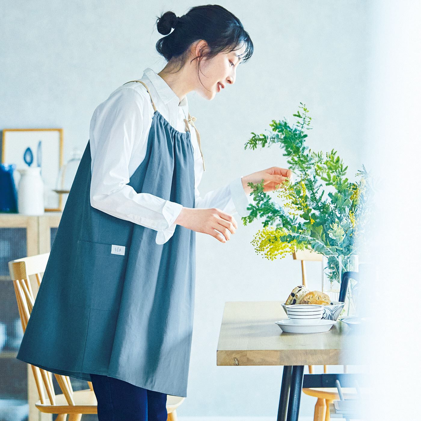 エスキューブキッチンズ スポッとかぶって部屋着感覚 チュニックみたいなショート丈エプロンの会【送料: 450円+税】