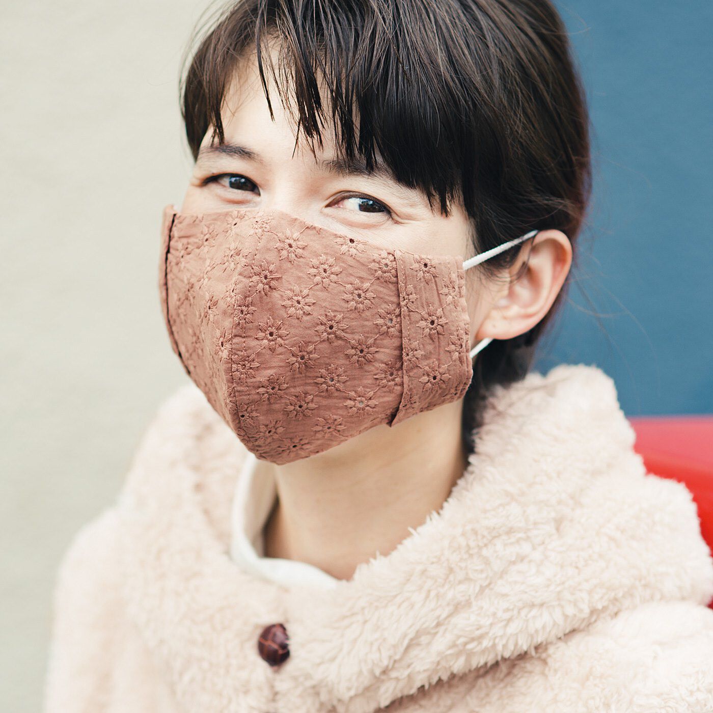 フラウグラット kazumiさんと選んだ コットン100%のやさしい着け心地&コーデを楽しむ 使い捨てマスク用2-WAYカバーセット【送料: 450円+税】