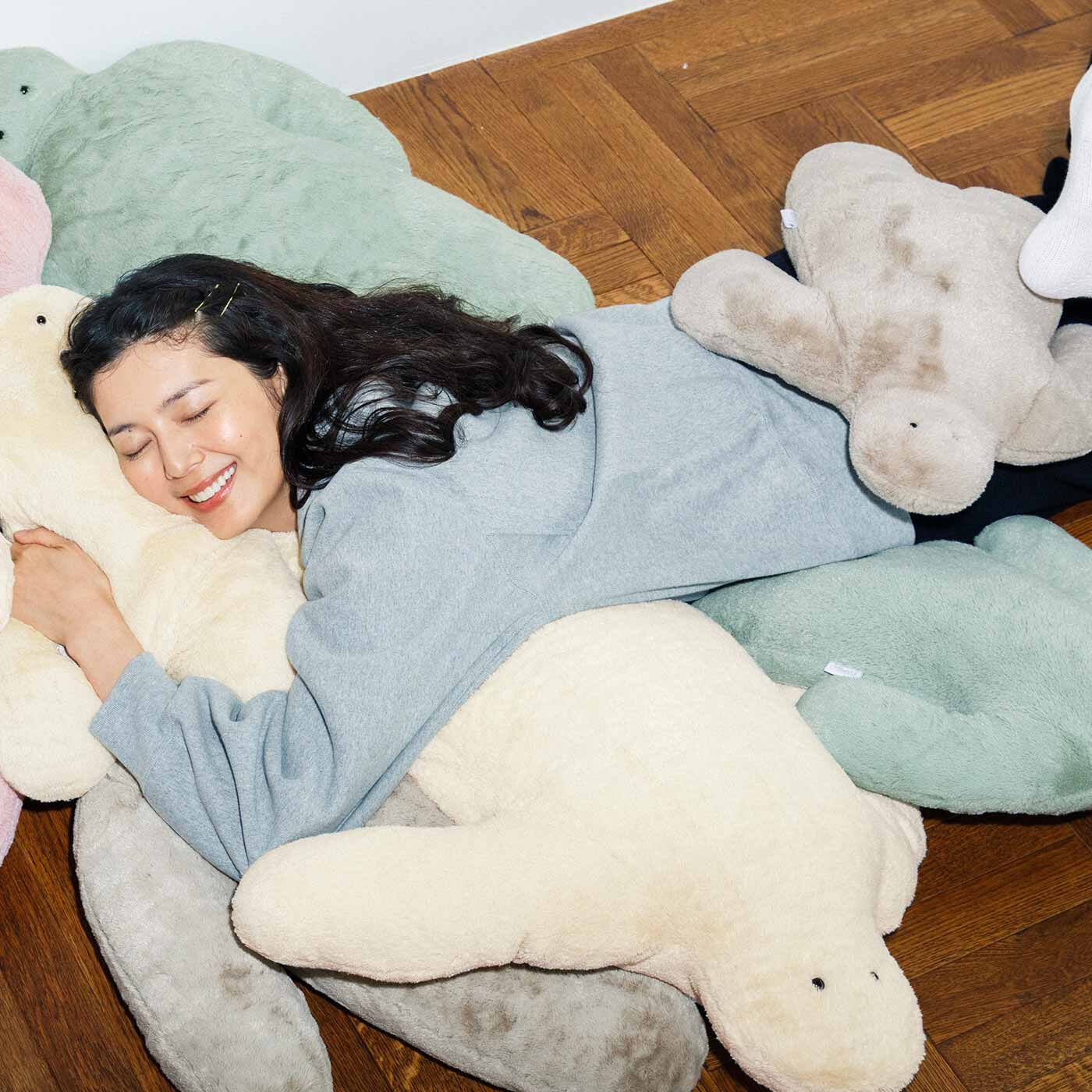 ラミプリュス ふにゃくたFUNIOとのやさしい暮らし いるだけで癒やされる抱き枕〈ピンク・BIG〉【送料無料】