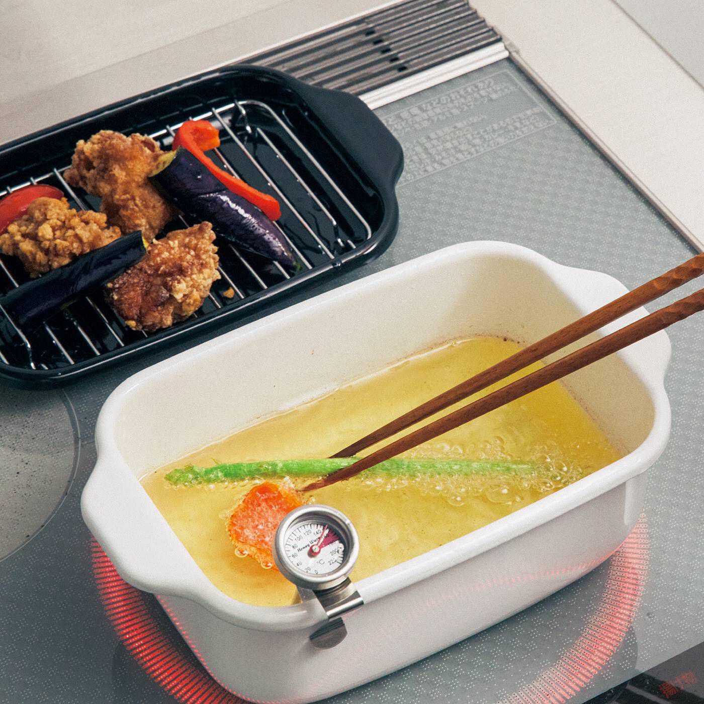 バットも網も重ねて収納! ちょい揚げに便利なホーロースリム天ぷら鍋【送料無料】