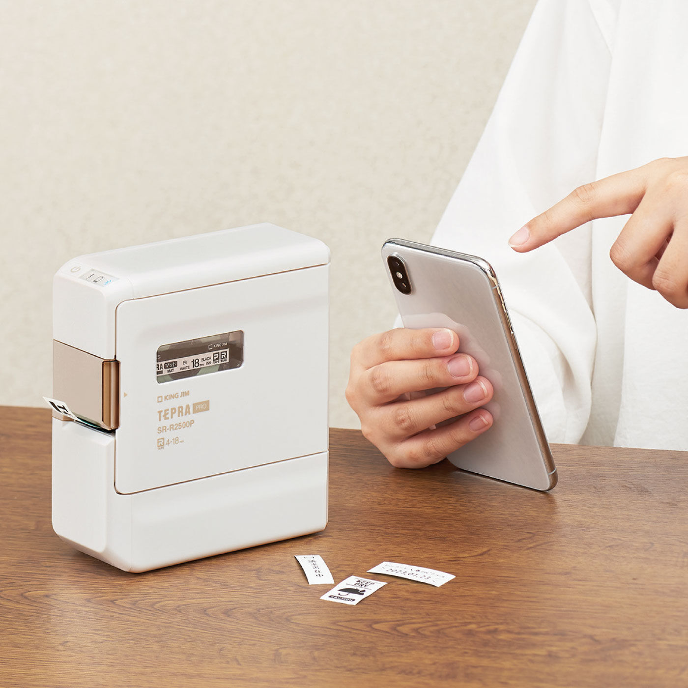 おうちのあちこちで使いたい スマホでつながるラベルプリンター「テプラ」PRO【送料無料】