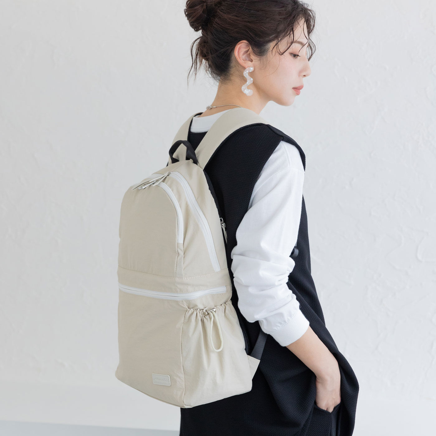 Moredde 二層で荷物が分けられるのが便利なマザーズリュック〈アイボリー〉【送料無料】