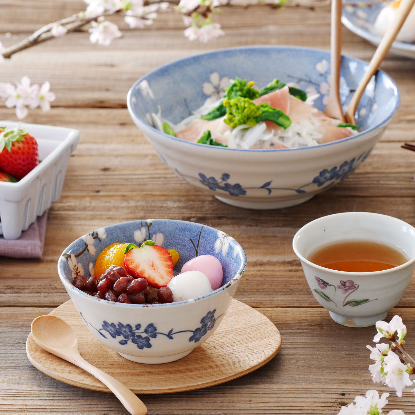 青空いっぱいに富士桜の器 麺鉢と茶碗のセット【送料: 450円+税】