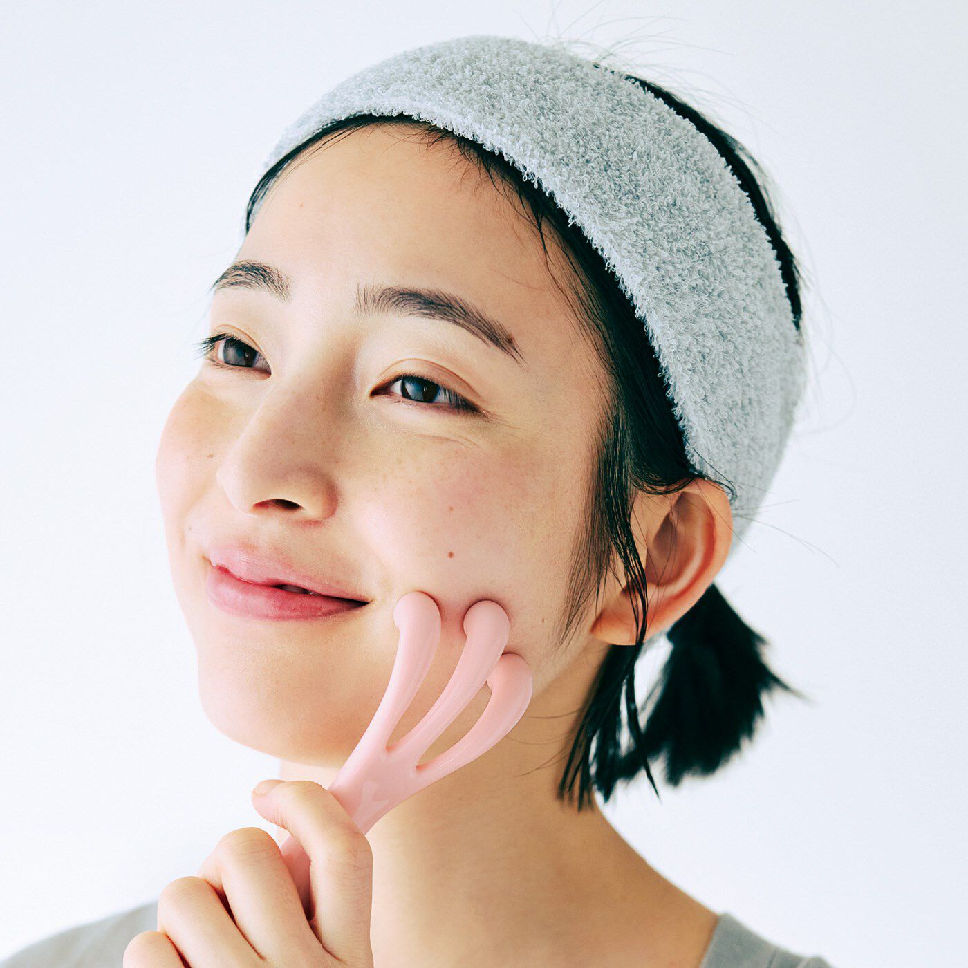 どこでもキュっとまるでサロンの指使い ヴィザージェプリングローラー〈ピンク〉【送料: 450円+税】