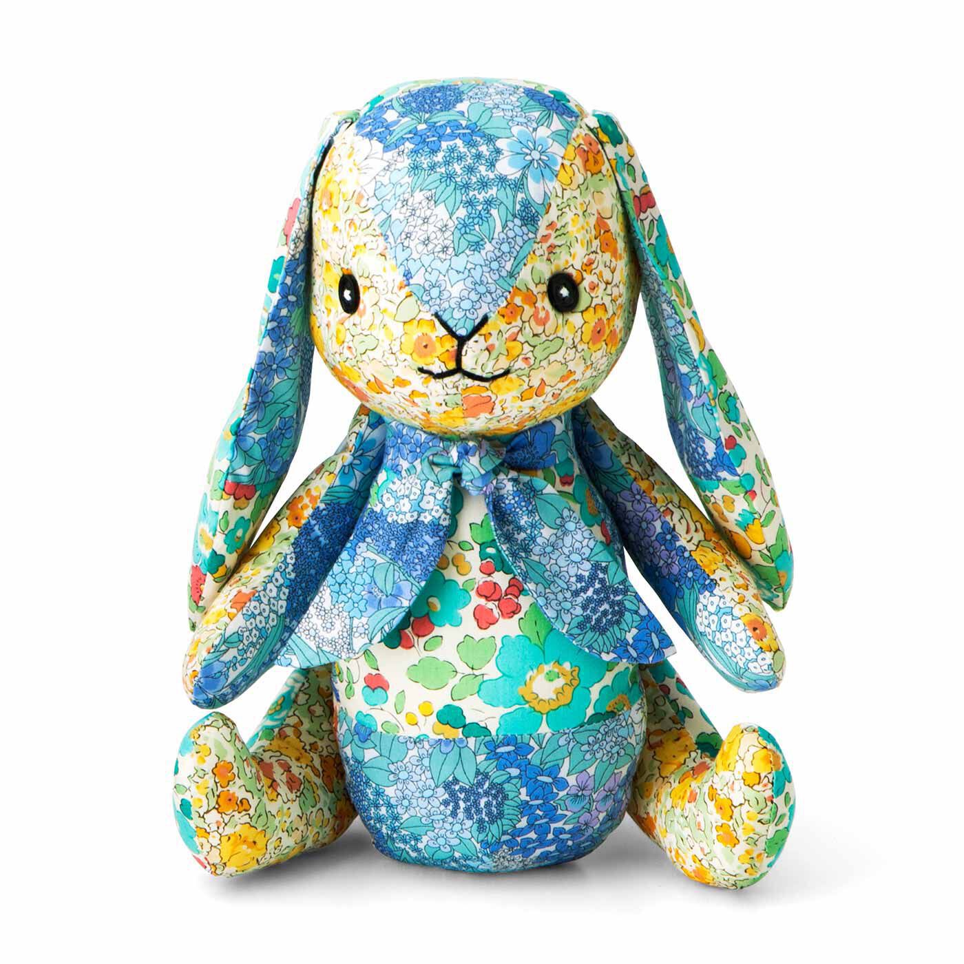 ハッピートイズ パッチワーク チャーミングなたれ耳うさちゃん「リバティ・ファブリックス」材料セット〈ブルー配色〉【送料無料】