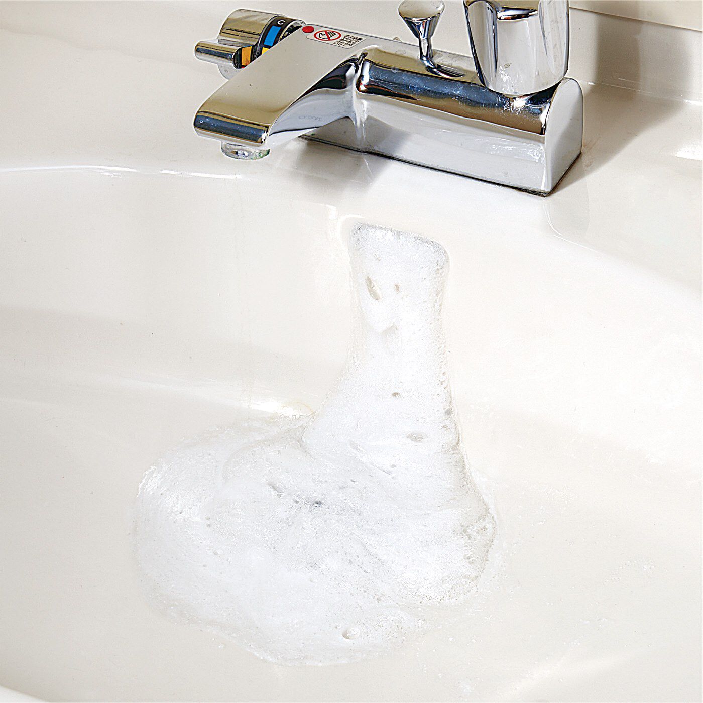 週に1回掃除 泡もこもこ 洗面排水口クリーナー