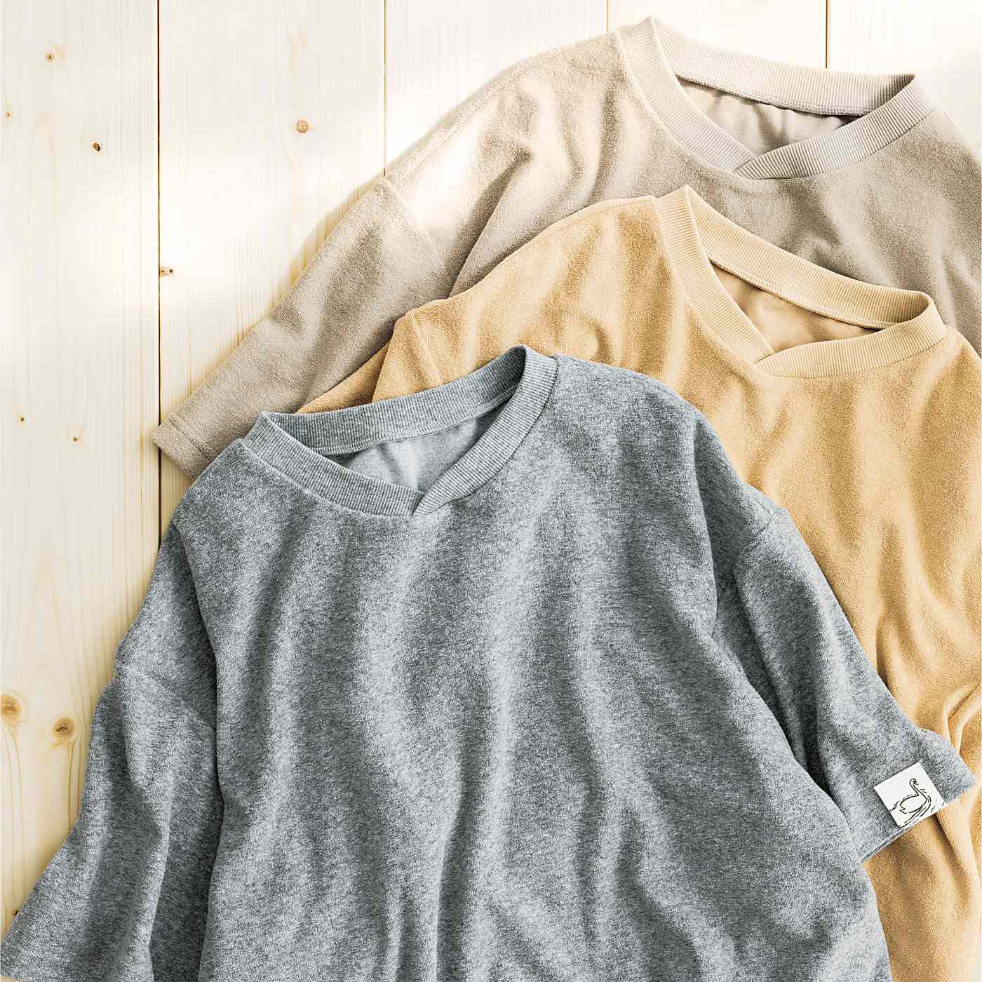 サーナ ヤ オッリ サウナのあとにも しなやかな肌あたりで心もほどける コットン混パイル生地Tシャツの会【送料無料】
