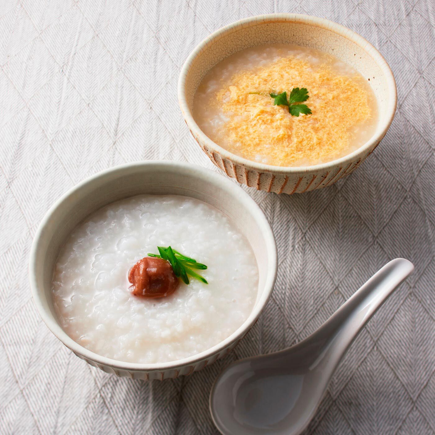 純農 新潟産コシヒカリ使用 梅がゆ・玉子がゆ8袋セットの会【送料: 450円+税】