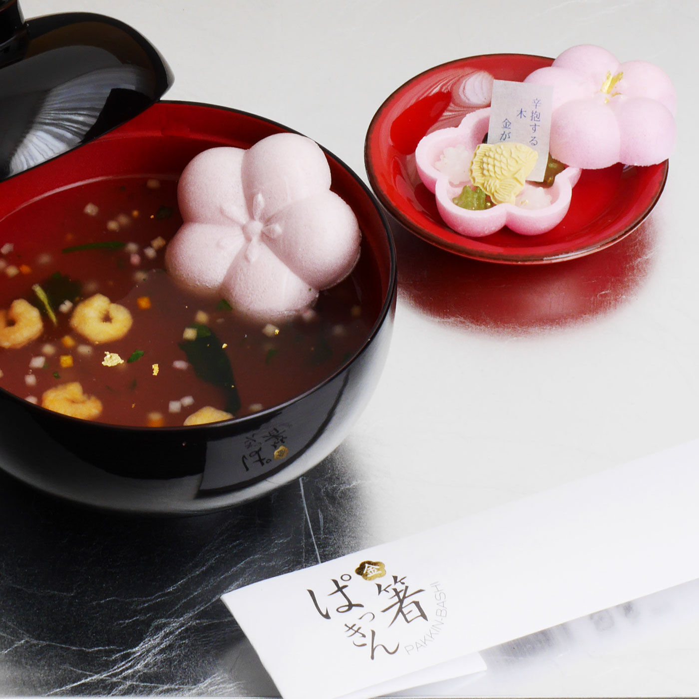 金のお箸とおすましもなかセット