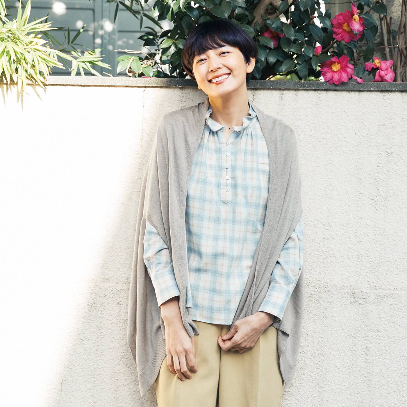 ラミプリュス はおって巻いて コンパクトにたためる さらっと涼やかUVケープストールの会【送料: 450円+税】