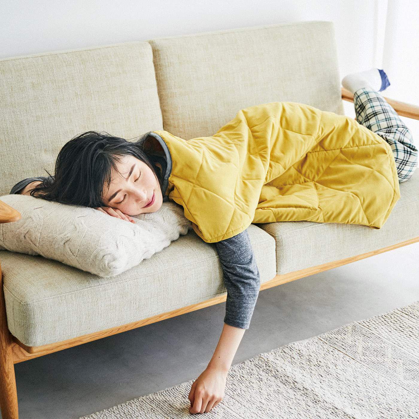 お布団から出たくない日でも 座ったままぬくぬくできる すっぽり着られるお布団の会【送料無料】