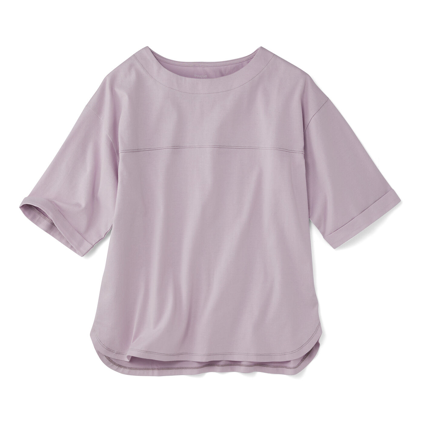 暑い季節のスタンダードにきれい見え綿100%Tシャツ汗をかいても平気で過ごせる汗じみ軽減加工トップスは、シンプルな中に一枚で着てサマになる工夫がいっぱい。ボックスシルエットで体形をゆったりカバーしつつ