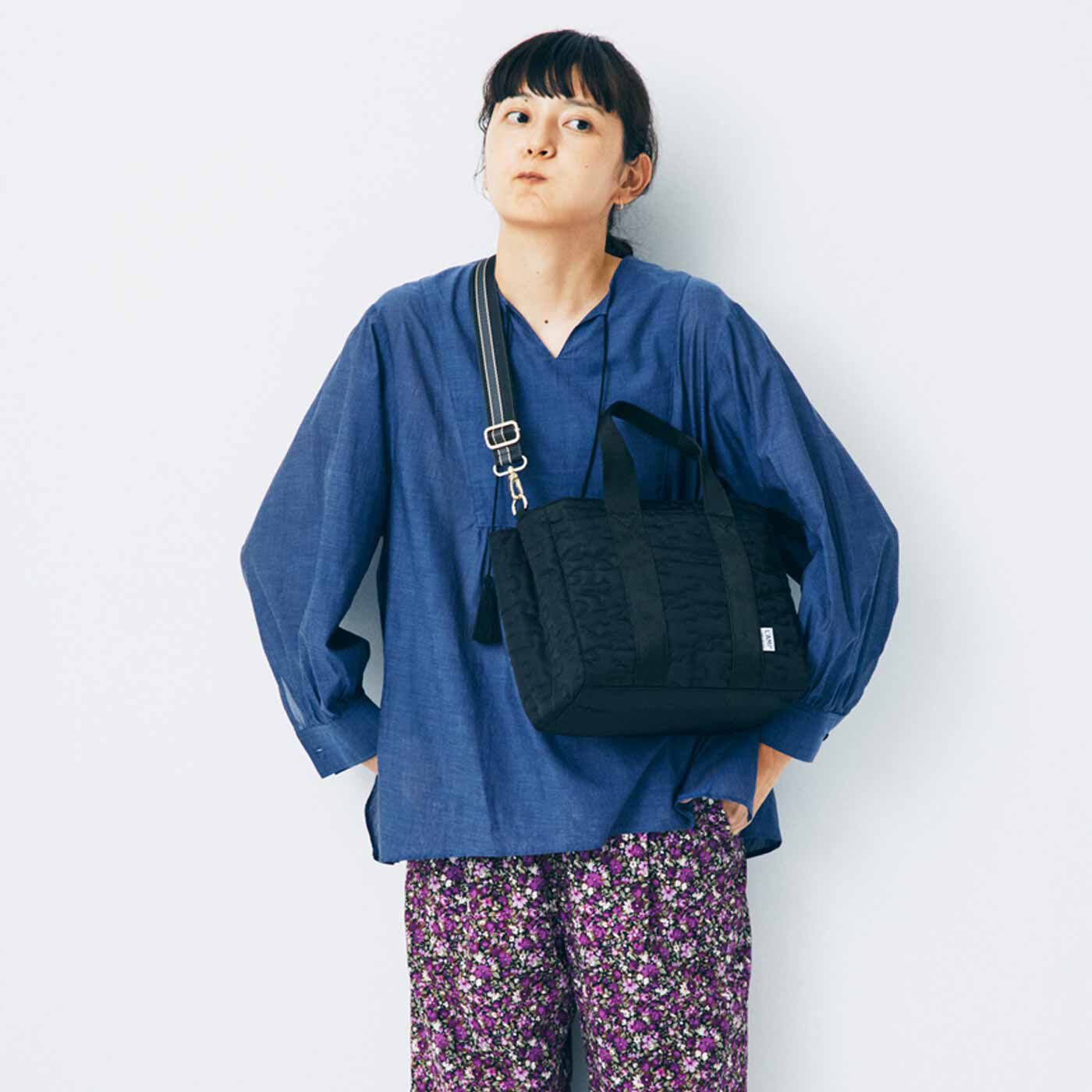 ラミプリュス 荷物を仕切ってすっきり収納 Tトート〈ブラックパズルキルト/ミニ〉【送料無料】