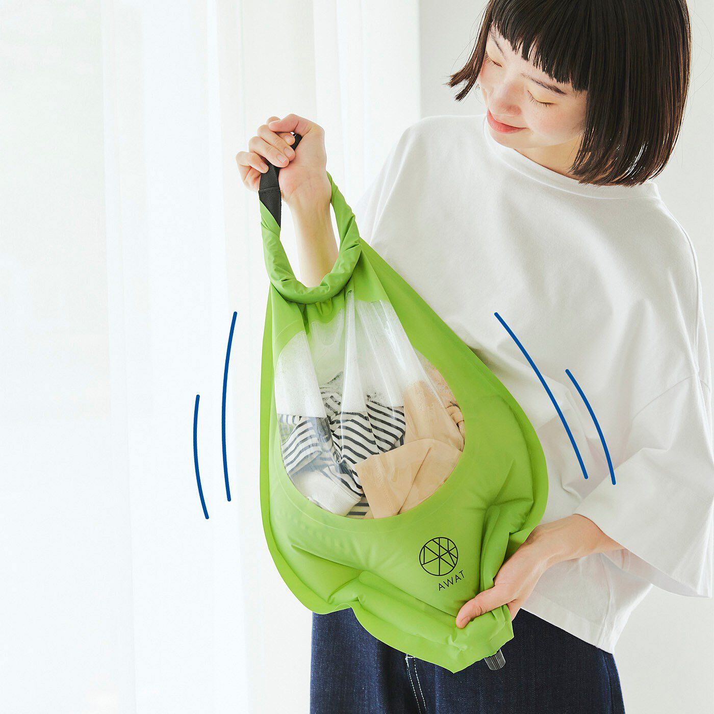 USEDo まるで持ち運べる洗濯機 水を入れてシャカシャカするだけ 洗濯から脱水までできちゃうウォッシュバッグ〈6L〉【送料: 450円+税】
