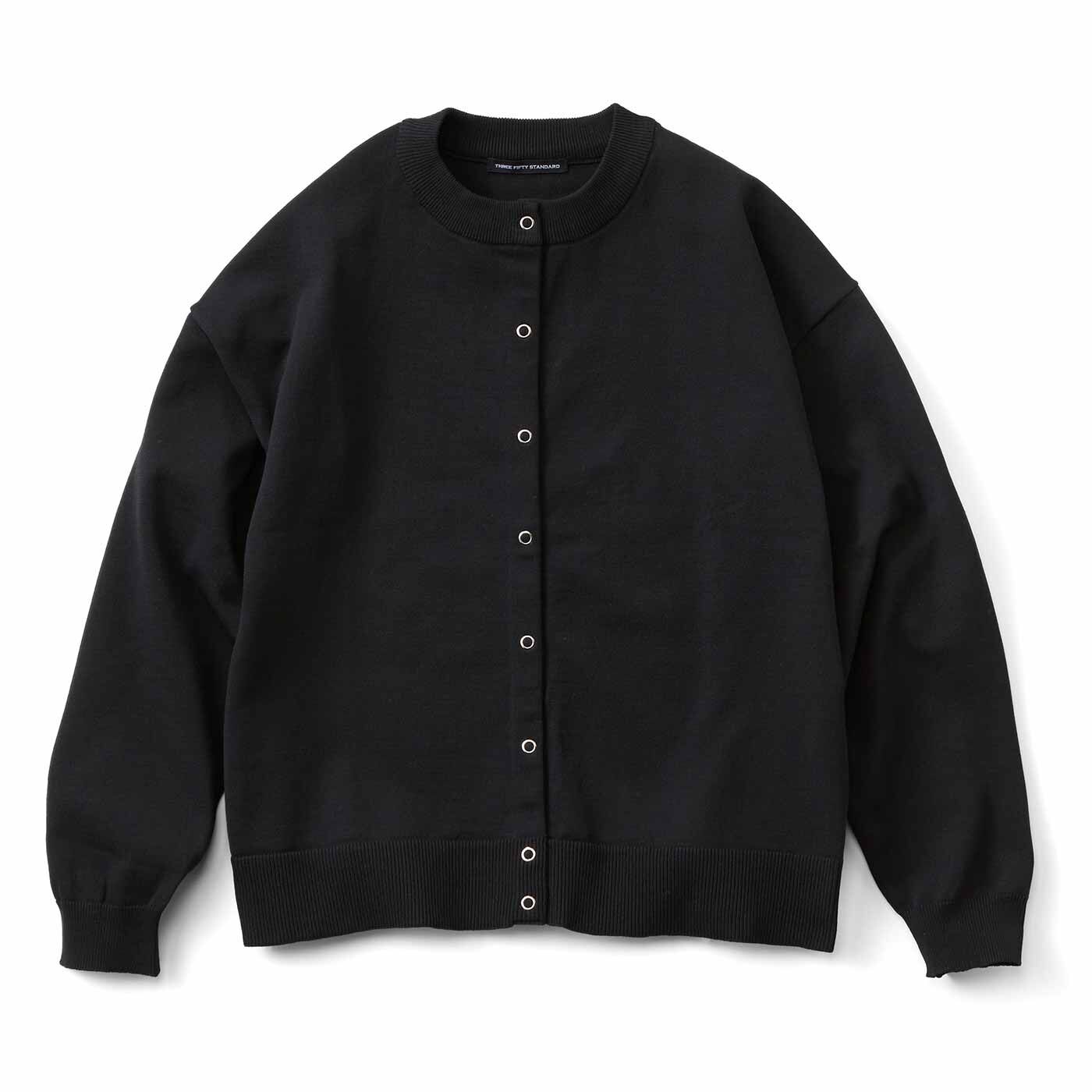 THREE FIFTY STANDARD リサイクルポリエステル素材のドットボタンカーディガン〈ブラック〉【送料無料】