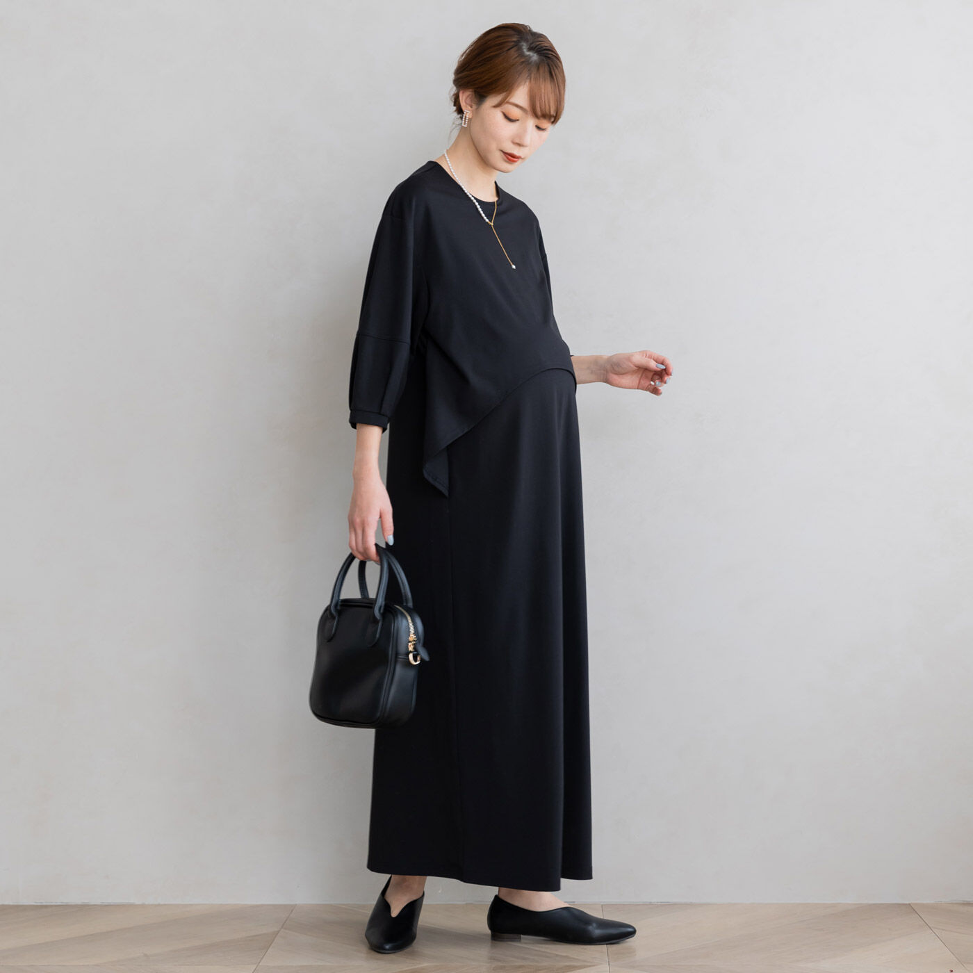 Moredde フォーマルシーンでも使える 授乳がかんたん しなやかカットソーのデザインワンピース〈ブラック〉【送料無料】