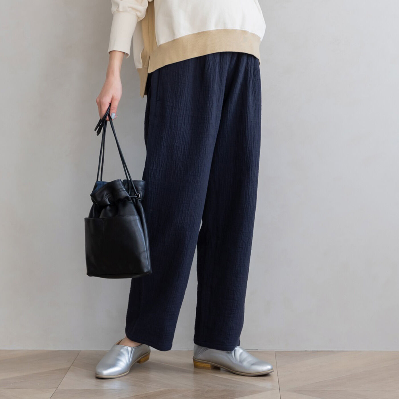 Moredde 綿100%楊柳ダブルガーゼ素材が気持ちいい 産前産後楽しめるワイドパンツ〈ブラック〉【送料無料】