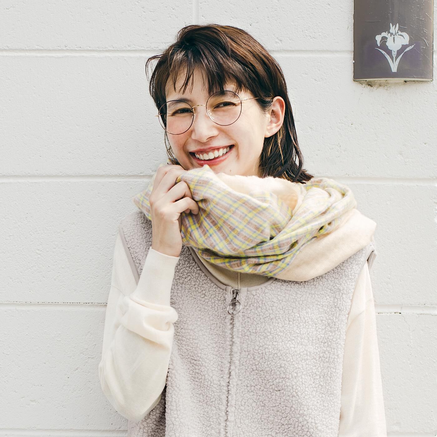 フラウグラット kazumiさんと選んだ いろいろ使えるふんわり大判スヌード〈ミモザブーケ〉【送料: 450円+税】