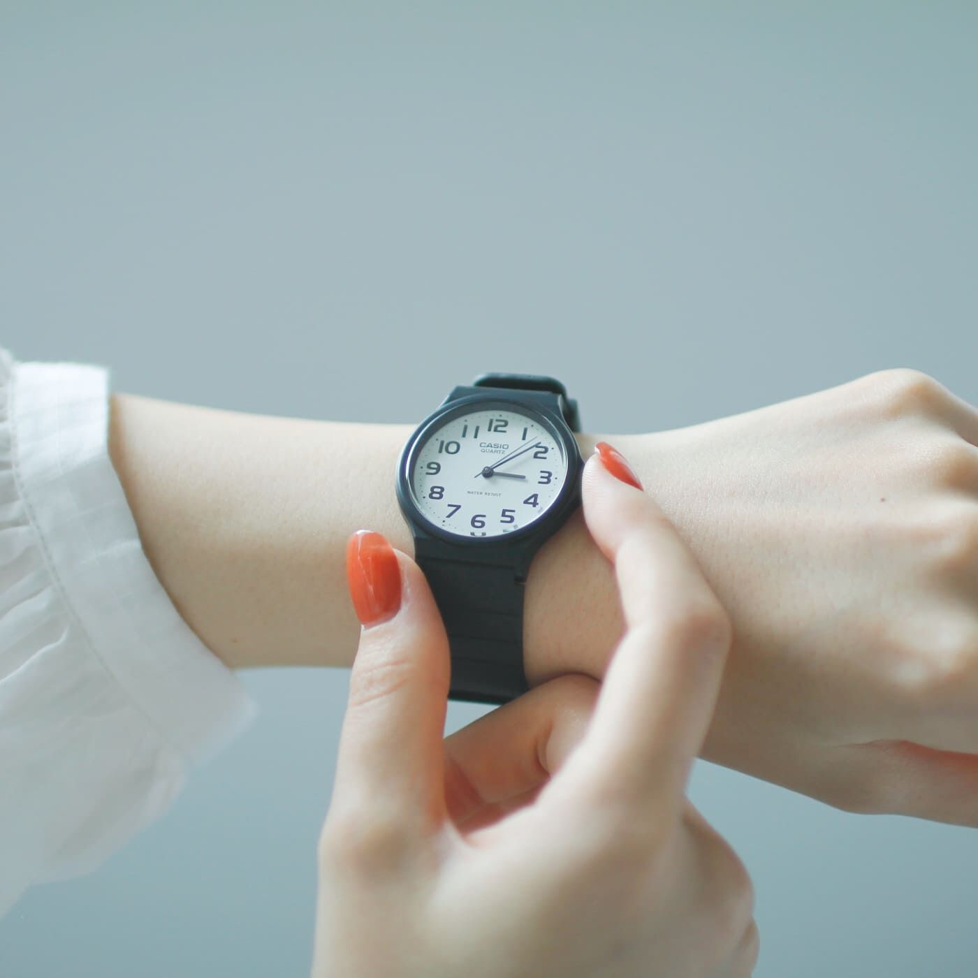 このごろ meets CASIO 推しカシ シンプルイズザベストボーイ〈MQ-24-7B2LLJH〉【送料: 450円+税】