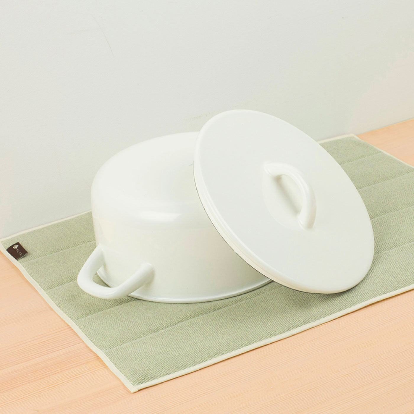3層構造で快適 PLYS水切り吸水マットM【送料: 450円+税】