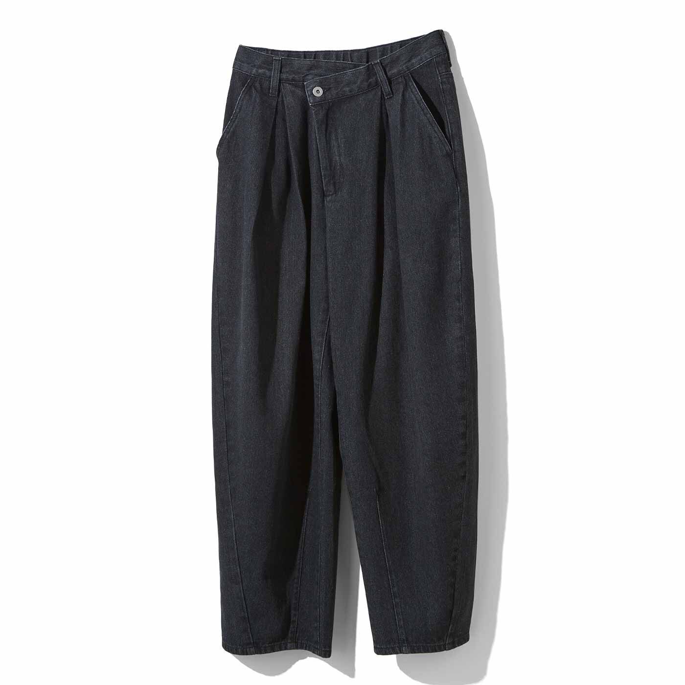 MEDE19F カーヴィーシルエットのブラックデニムパンツ【送料無料】