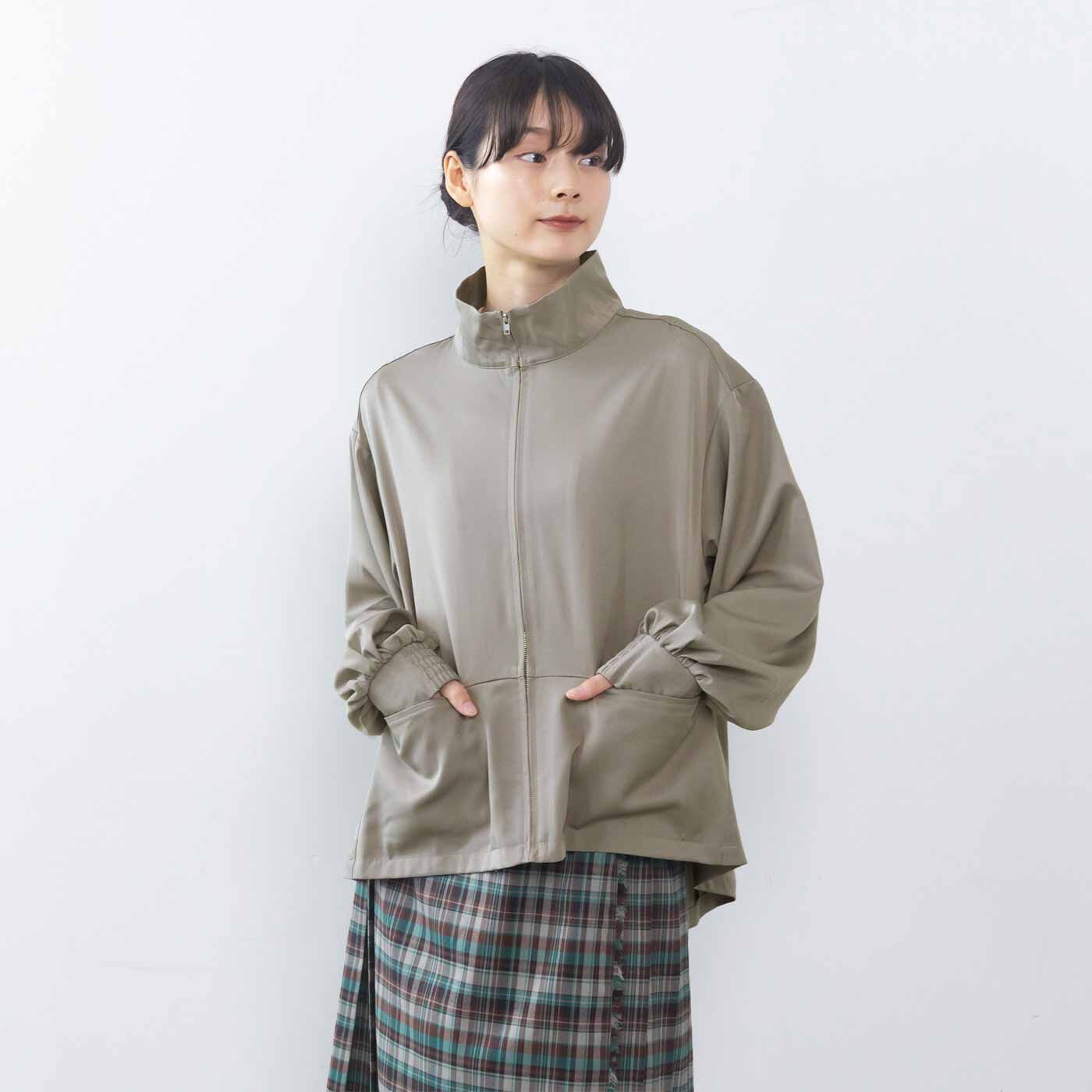 ラミプリュス UV&撥水(はっすい)加工がうれしい! ポイッシュポケットが便利なジップアップアウターの会【送料無料】