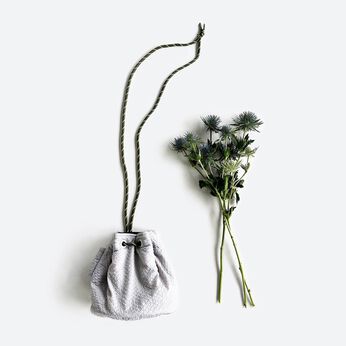 ｈａｃｏ！×ＮＯＫＩ 花をまとうコラボシリーズ【エリンジューム】巾着バッグ