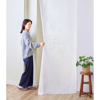 お部屋に入り込む冷気をシャットアウト！ 半透明あったか間仕切りカーテン〈幅100cm〉