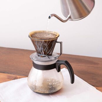 ハンドドリップ初心者も簡単においしいコーヒーを淹れられる ベストコ×ＨＡＲＩＯ メモリ付きコーヒードリッパー・ペパーフィルター＆サーバーセット