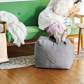 クーフゥ クローゼットにも収納しやすい クッションみたいに使える寝具収納カバーの会