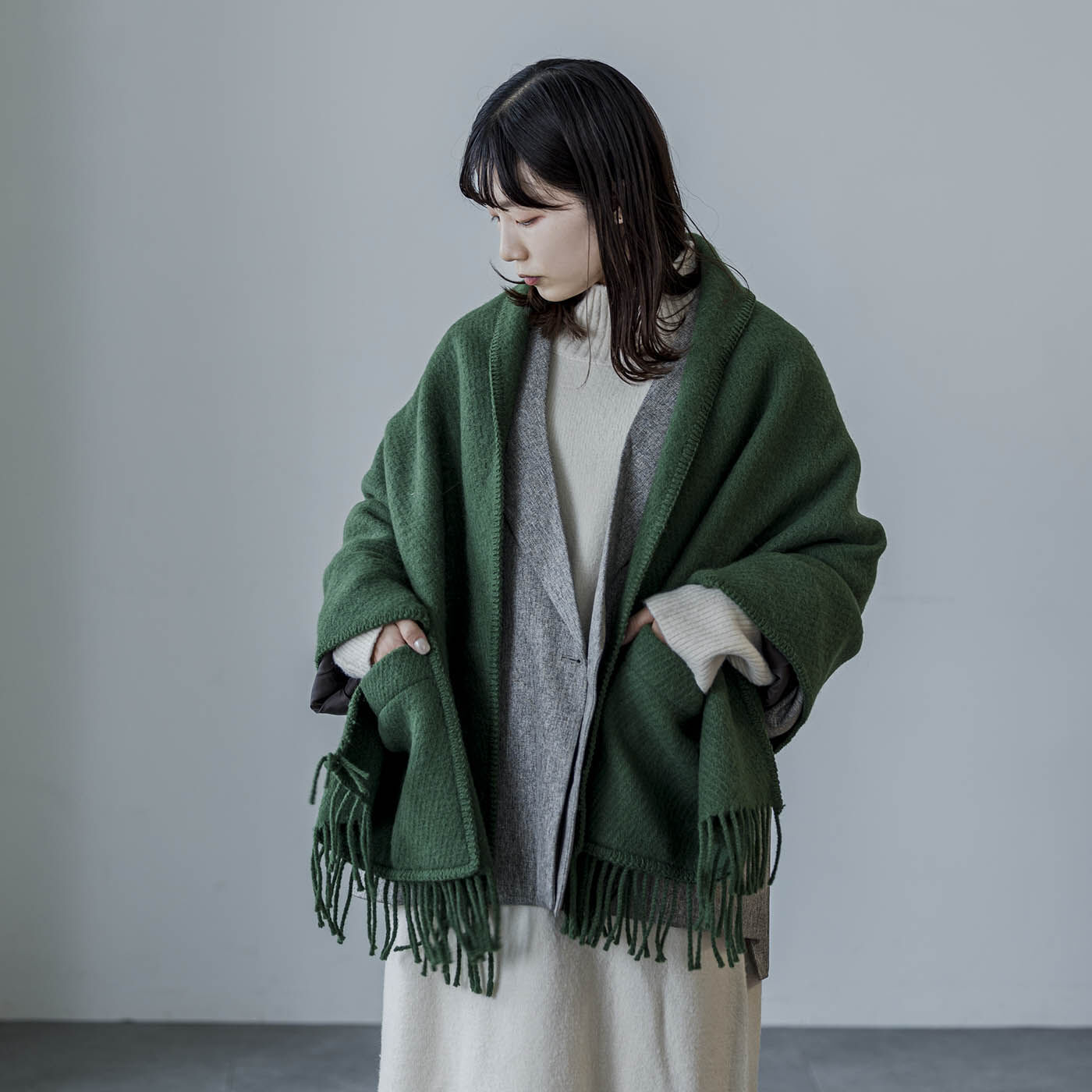 モスグリーン