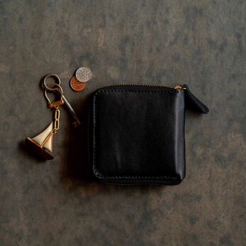 福岡の鞄作家と作った 職人本革のラウンドジップ折り財布〈ブラック〉